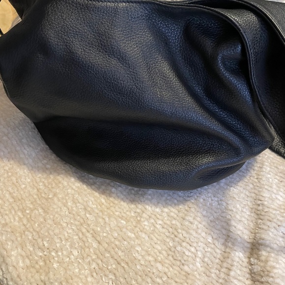 Thacker Handbag - Picture 3 of 6